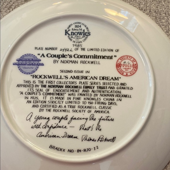 Norman Rockwell Decorative Plates Set and book. - Picture 13 of 16